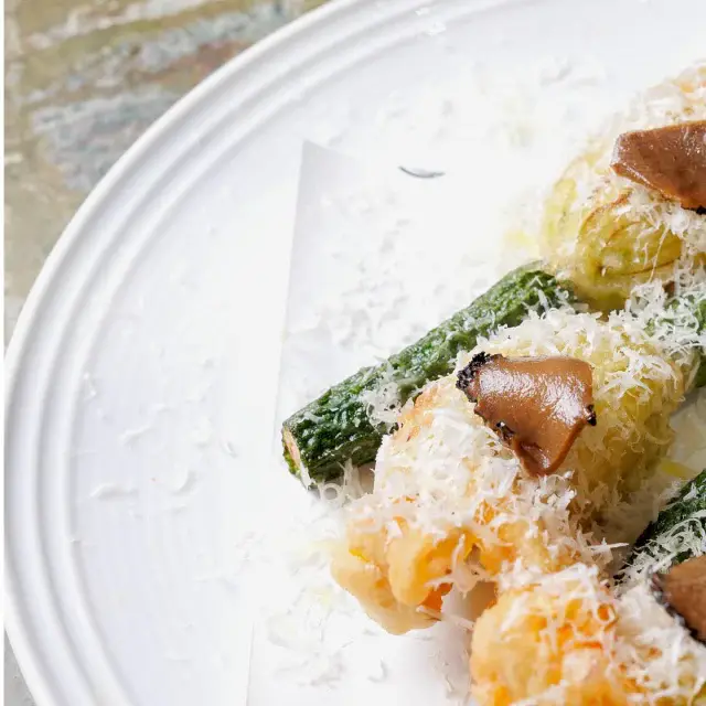 Zucchini flowers are back for summer. Crispy, cheesy, simply delicious.
Good luck stopping at just one.

ENOTECA
281 Rundle Street